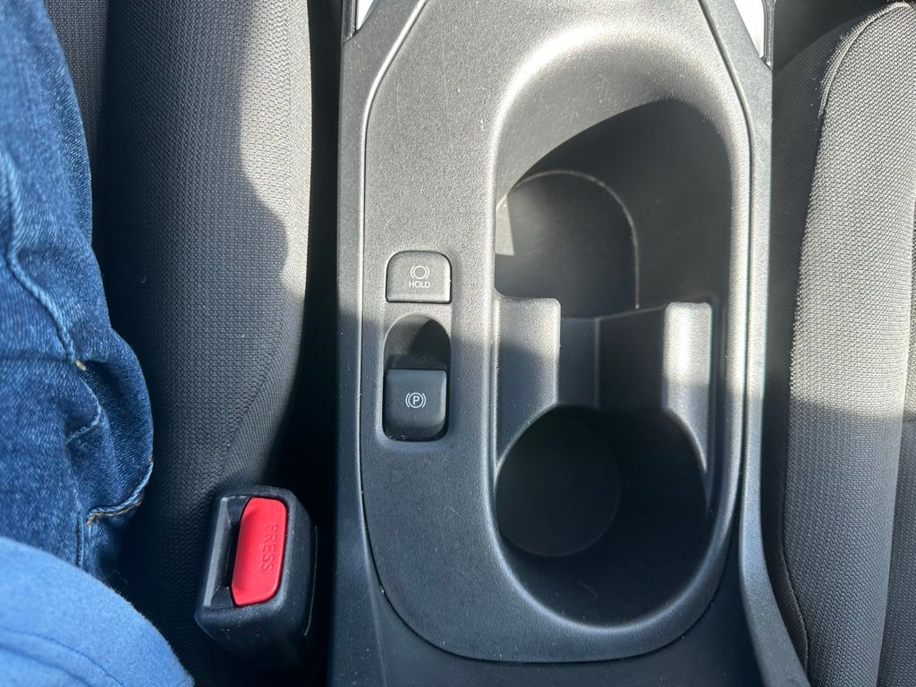 2024 Toyota Corolla LE - Photo 22