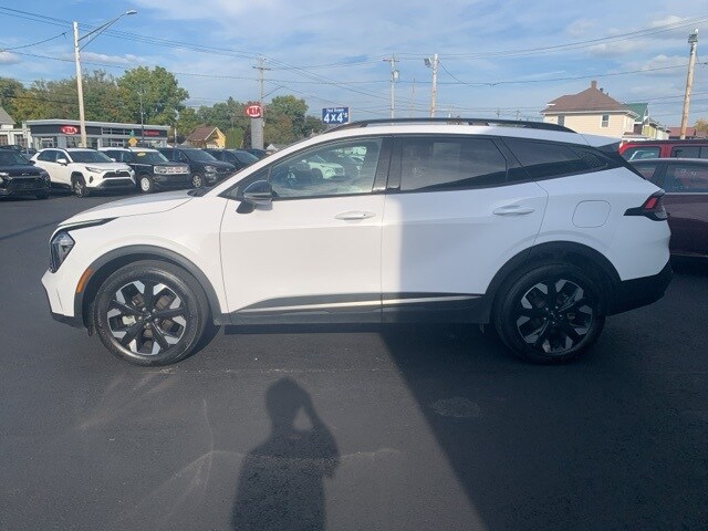 2023 Kia Sportage X-Line photo 2