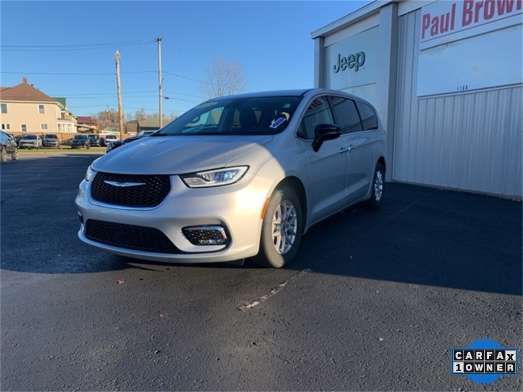Used 2024 Chrysler Pacifica Touring L Van Passenger Van
