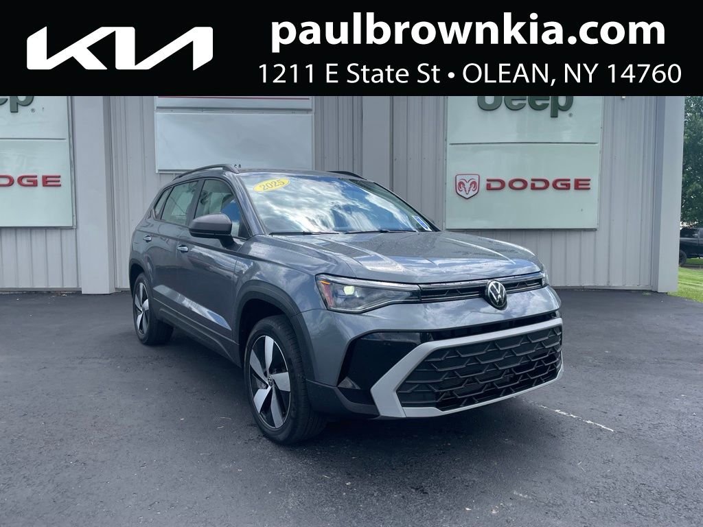 2025 Volkswagen Taos 1.5T S 4Motion's photo