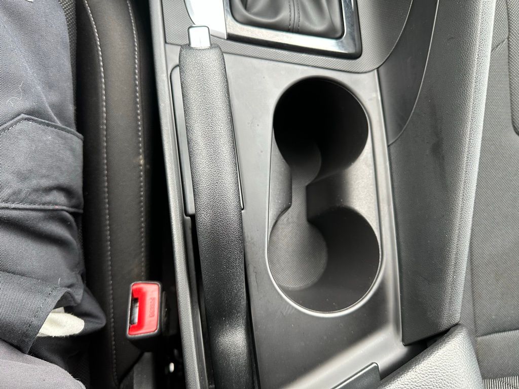 2023 Hyundai Elantra SE - Photo 22