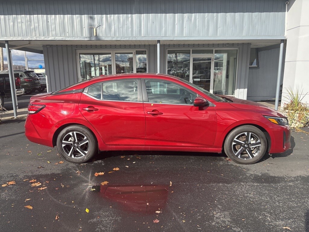 2025 Nissan Sentra SV photo 2
