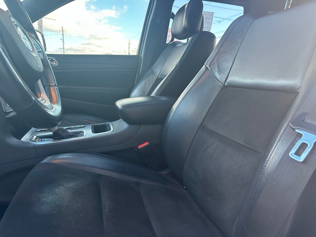 Used 2018 Jeep Grand Cherokee Laredo 4x4 SUV