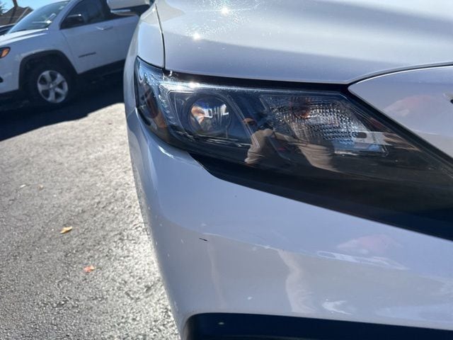2024 Toyota Camry SE - Photo 8