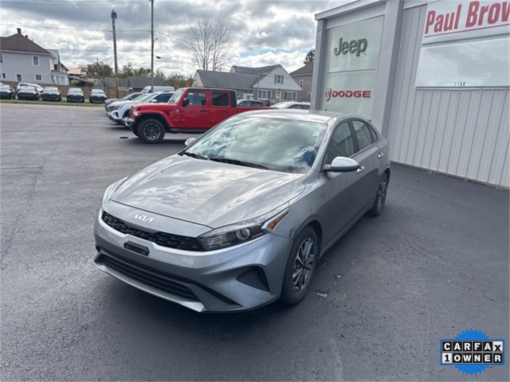 2022 Kia Forte LXS photo 3