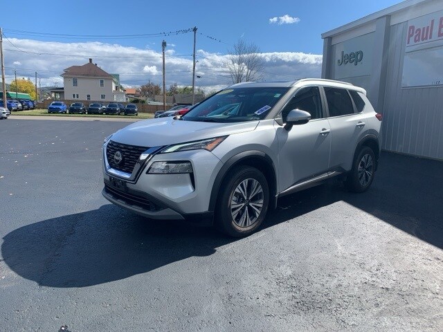 2023 Nissan Rogue SV photo 2