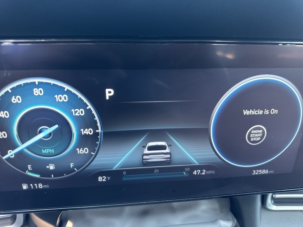 2023 Hyundai Elantra SEL Convenience photo 3