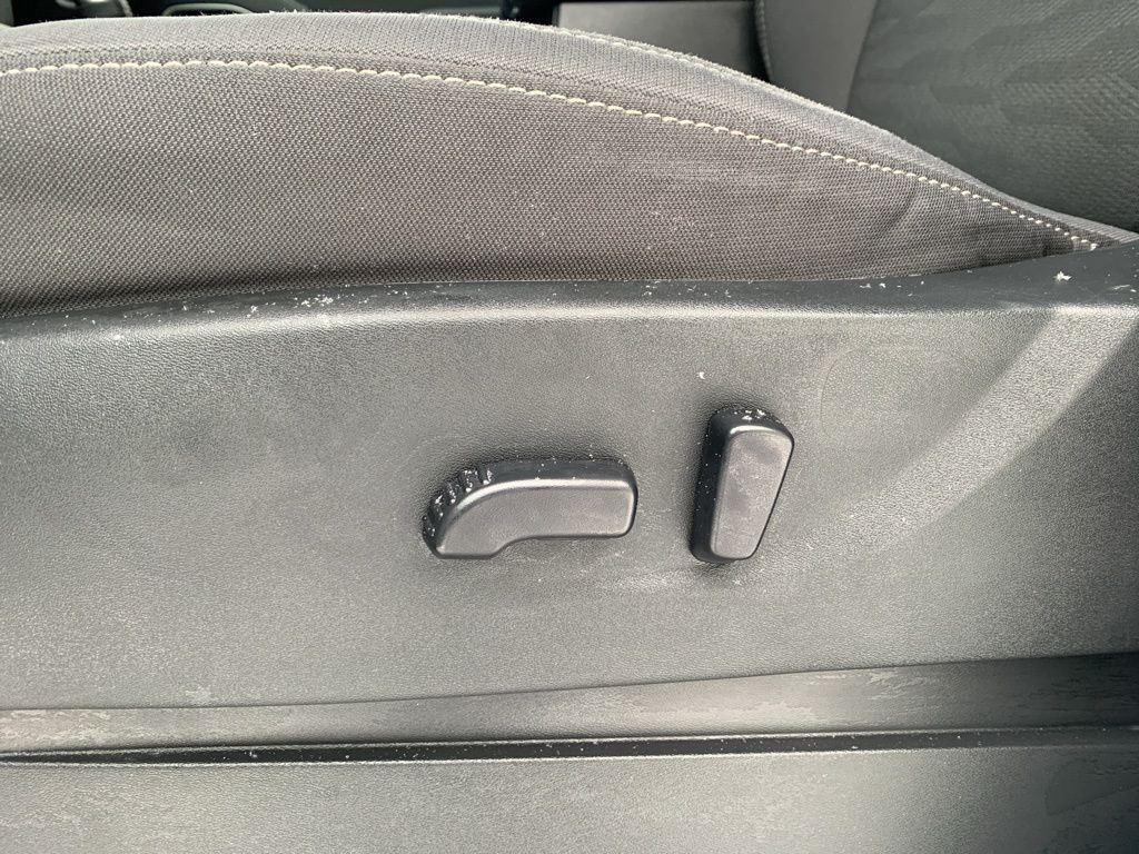 2024 Nissan Frontier SV - Photo 14