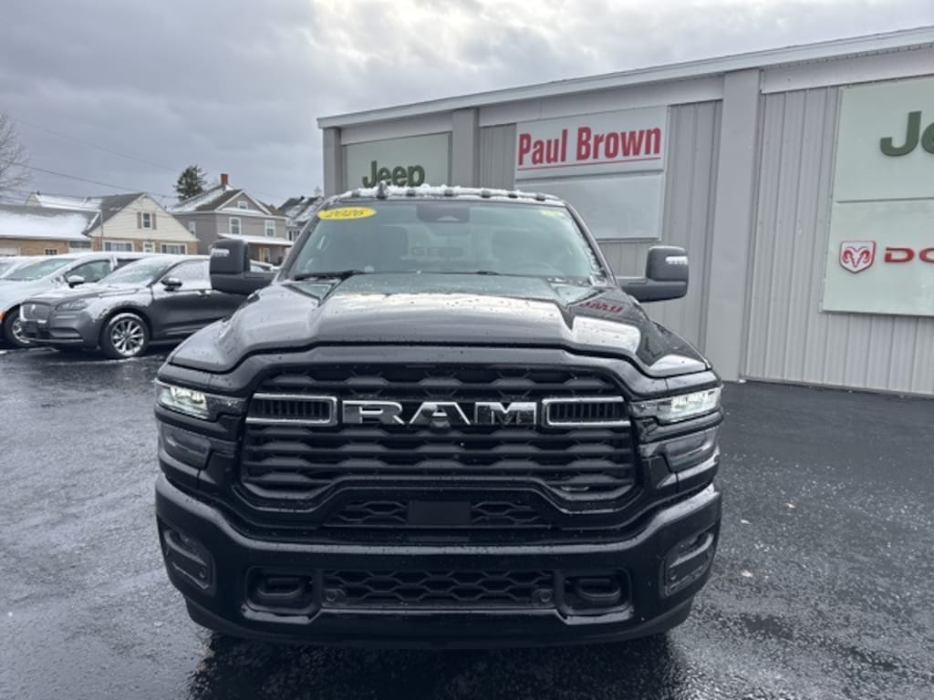 New 2026 Ram 3500 BIG HORN CREW CAB 4X4 8' BOX Pickup