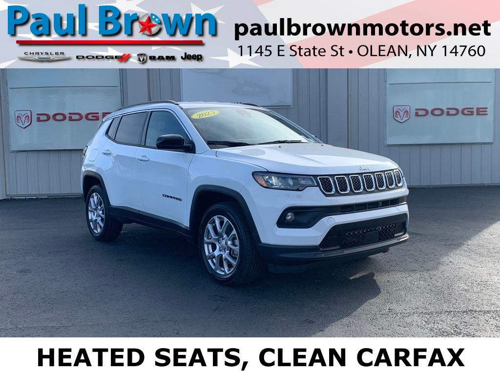 2023 Jeep Compass Latitude Lux 4X4's photo