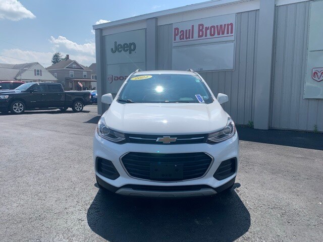 2022 Chevrolet Trax LT photo 2