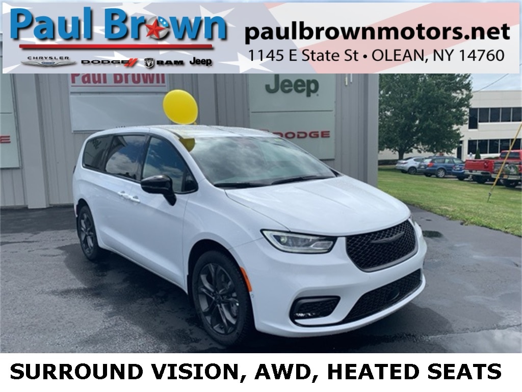 2026 Chrysler Pacifica Select's photo