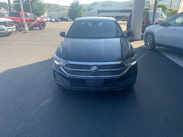 2024 Volkswagen Jetta 1.5T S photo 2