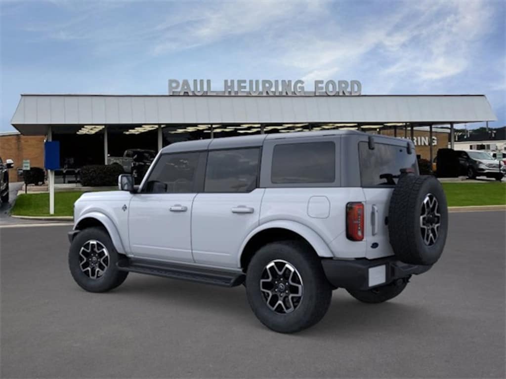 New 2025 Ford Bronco Outer Banks SUV