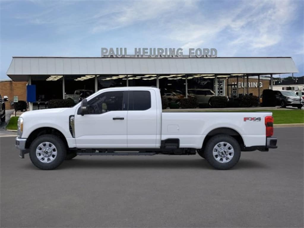 New 2025 Ford Super Duty F-350 XLT TRUCK