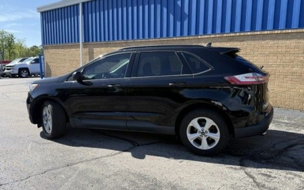 Used 2020 Ford Edge SE SUV