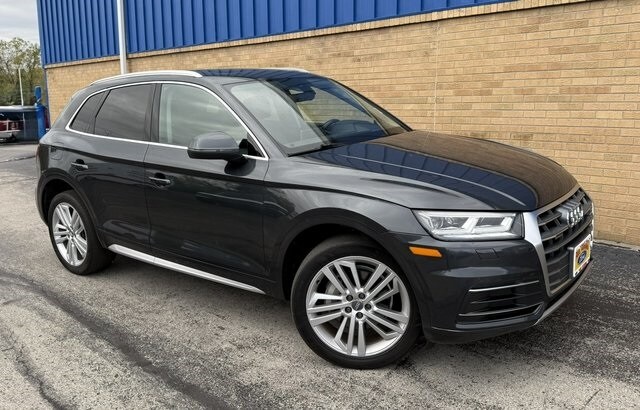 2018 Audi Q5 2.0T Premium Plus photo 2