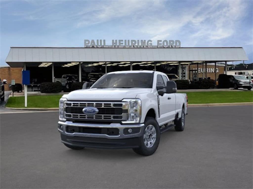 New 2025 Ford Super Duty F-350 XLT TRUCK