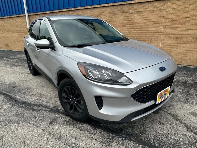 2020 Ford Escape SE photo 2