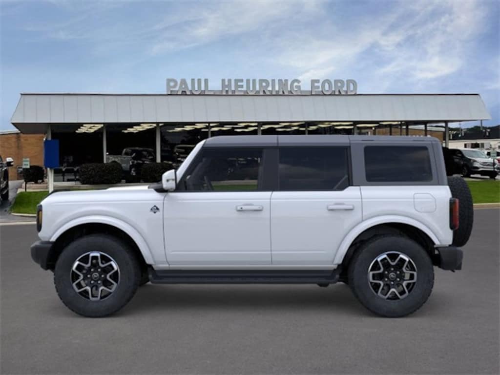 New 2025 Ford Bronco Outer Banks SUV