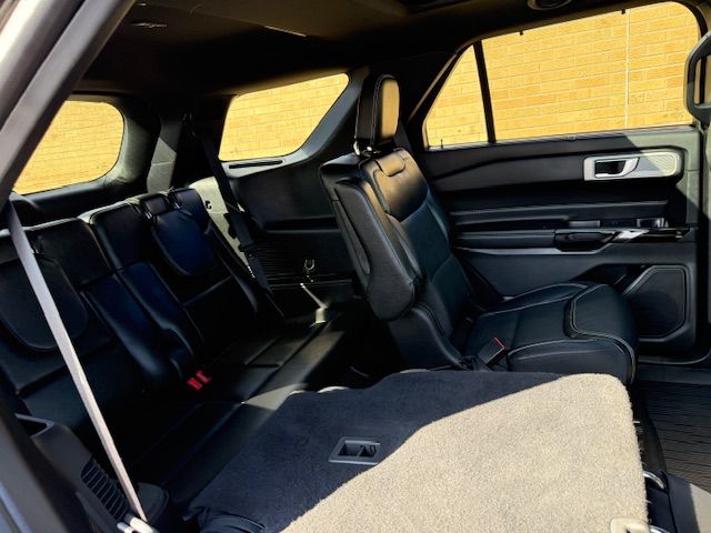 2022 Ford Explorer ST - Photo 30