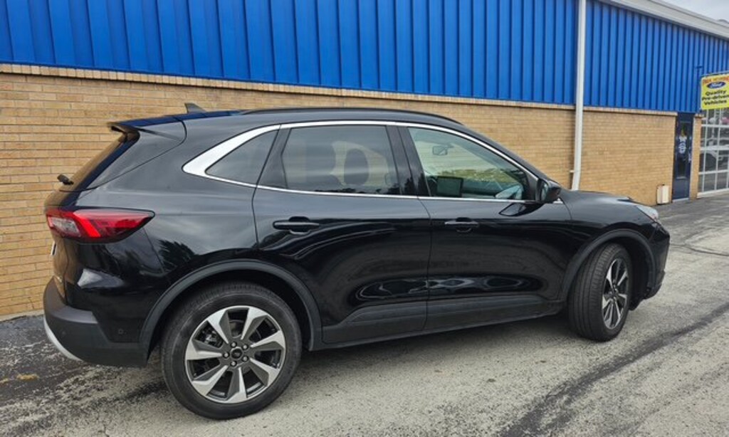Used 2023 Ford Escape Platinum SUV