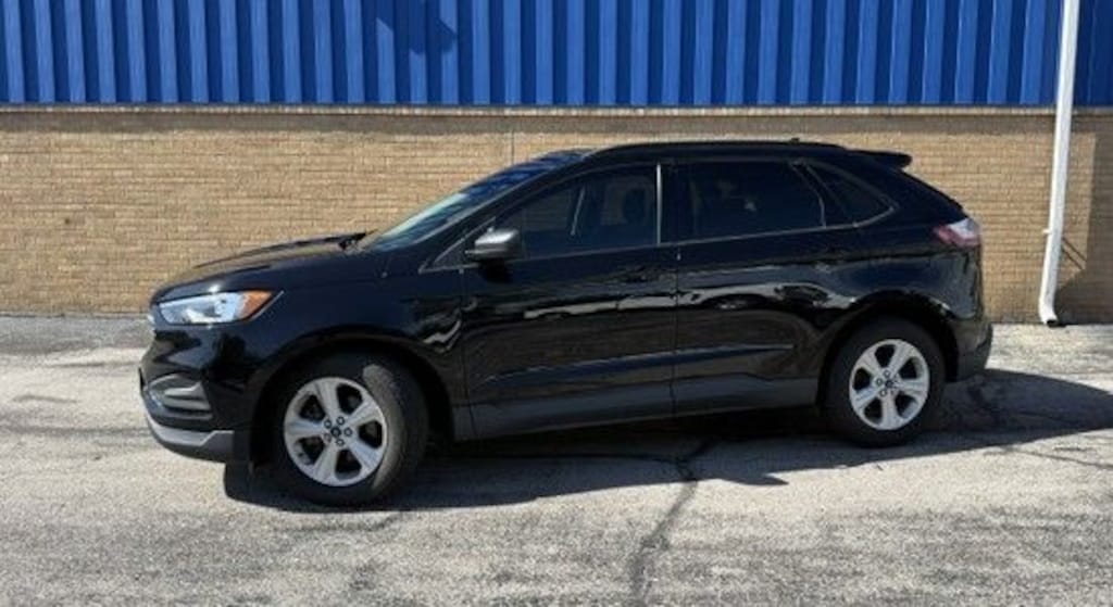 Used 2020 Ford Edge SE SUV