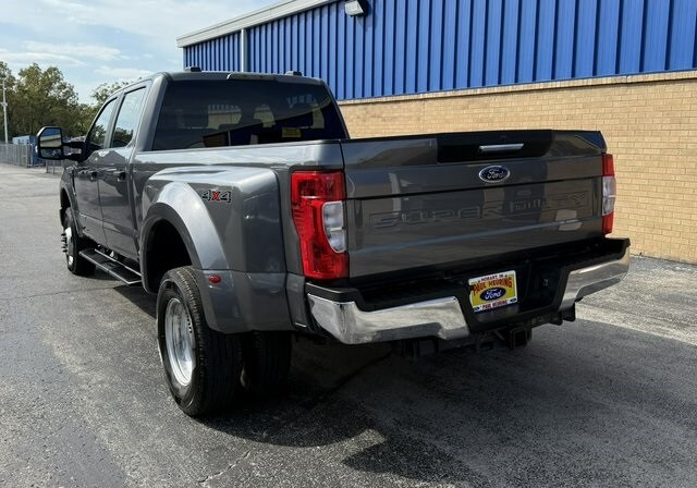 2022 Ford F-350 photo 2