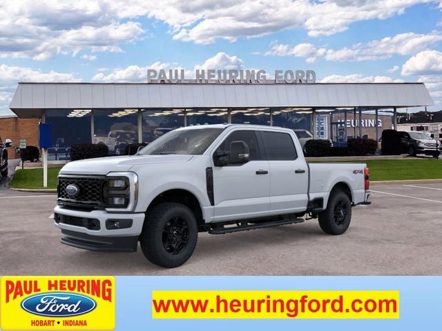 Oxford White 2026 Ford F-250 Super Duty Pickup Truck Four-Wheel Drive Automatic