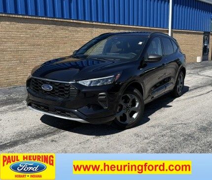2023 Ford Escape ST-Line AWD's photo
