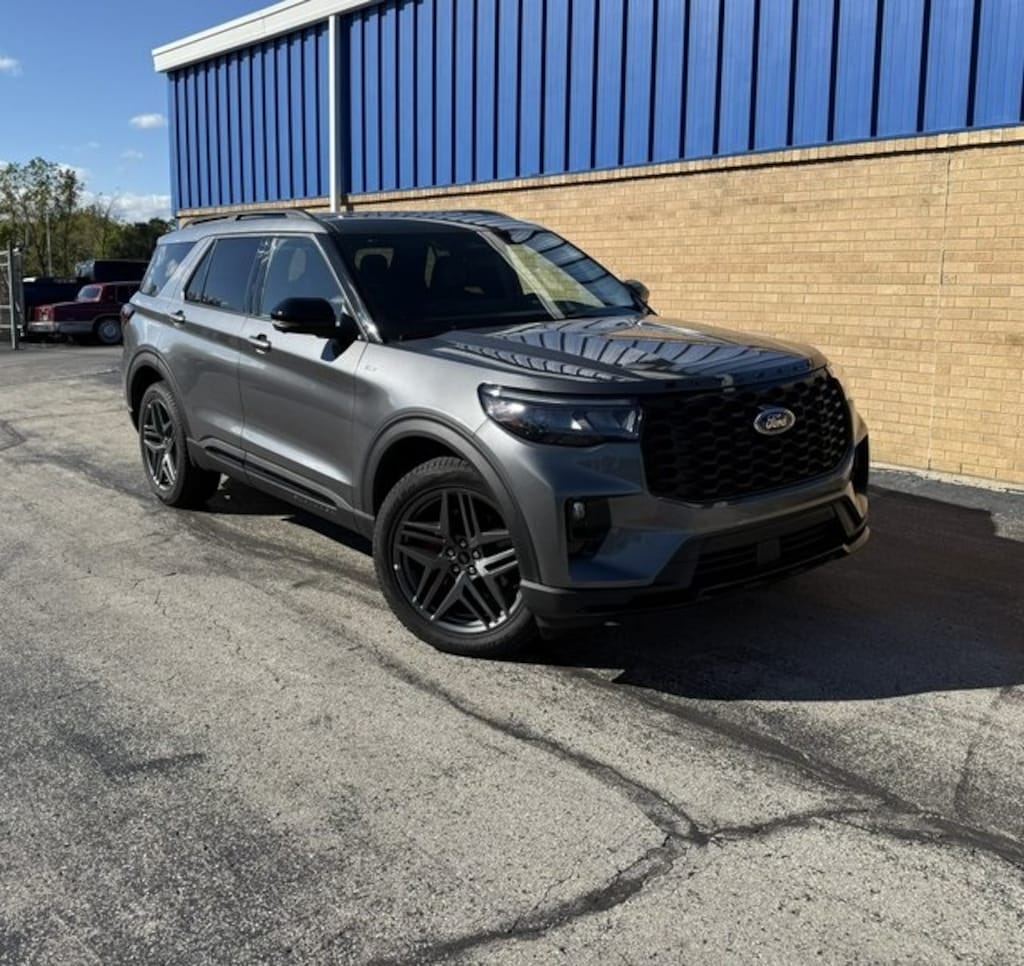 Used 2025 Ford Explorer ST-Line SUV