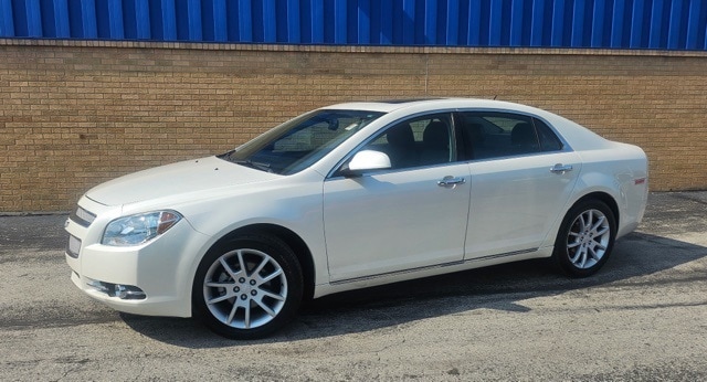Used 2011 Chevrolet Malibu LTZ with VIN 1G1ZE5E17BF122726 for sale in Hobart, IN