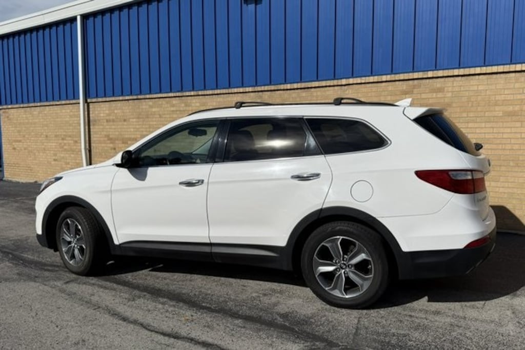 Used 2016 Hyundai Santa Fe SE SUV