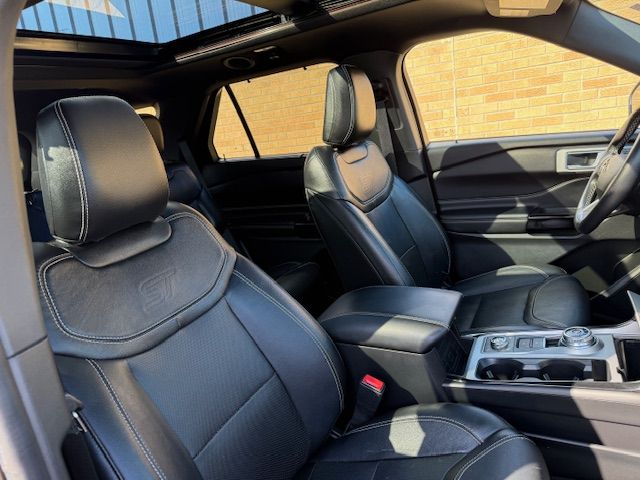2022 Ford Explorer ST - Photo 27
