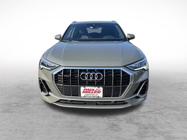 2022 Audi Q3 S line Premium Plus photo 2