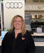 Staff member Vanessa Nicita from ID_30543efea144