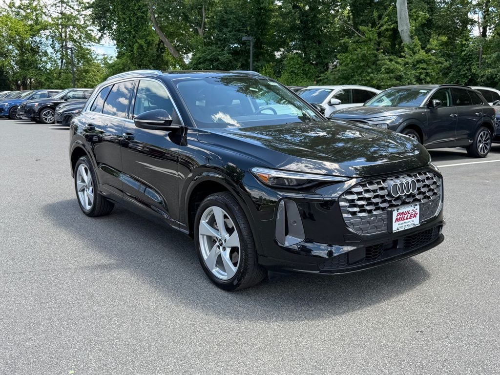 Used 2025 Audi Q5 2.0T Premium Plus SUV