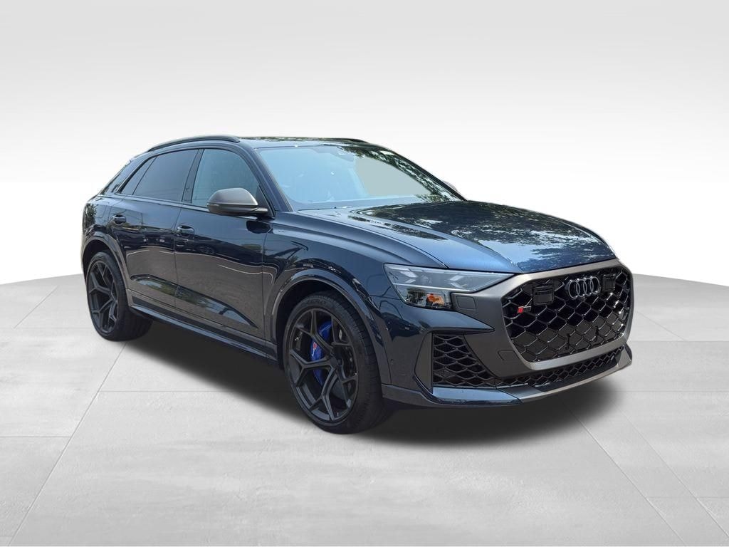 New 2026 Audi RS Q8 4.0T performance SUV