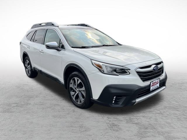 2020 Subaru Outback Touring XT photo 3