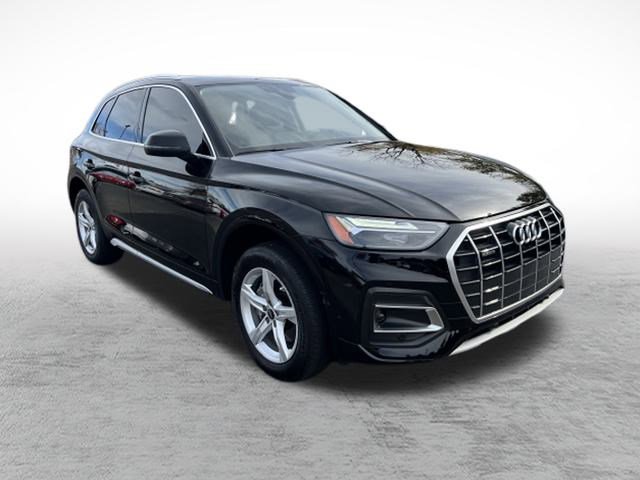 2023 Audi Q5 40 Premium photo 2
