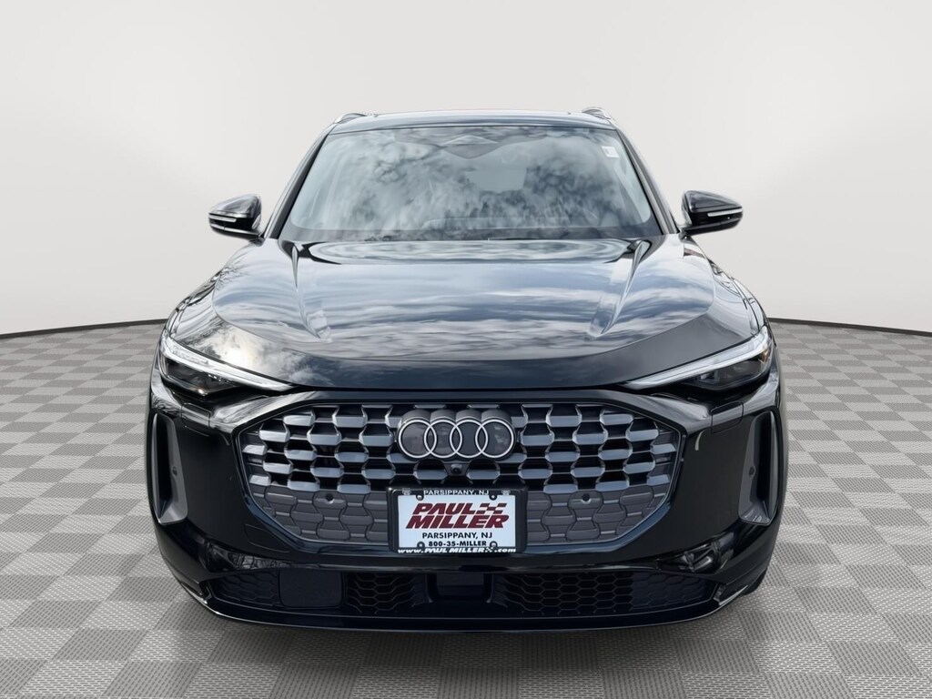 New 2025 Audi Q5 2.0T Prestige SUV