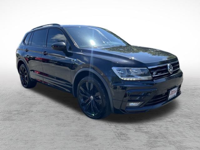 2020 Volkswagen Tiguan SE R-Line Black photo 3