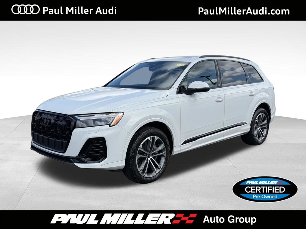 Certified 2025 Audi Q7 45 Premium SUV