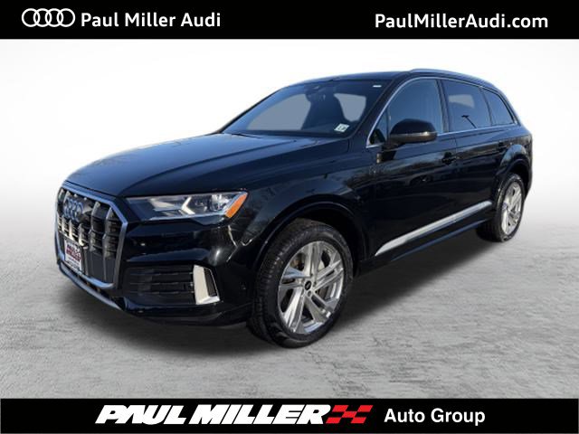 2023 Audi Q7 Premium's photo