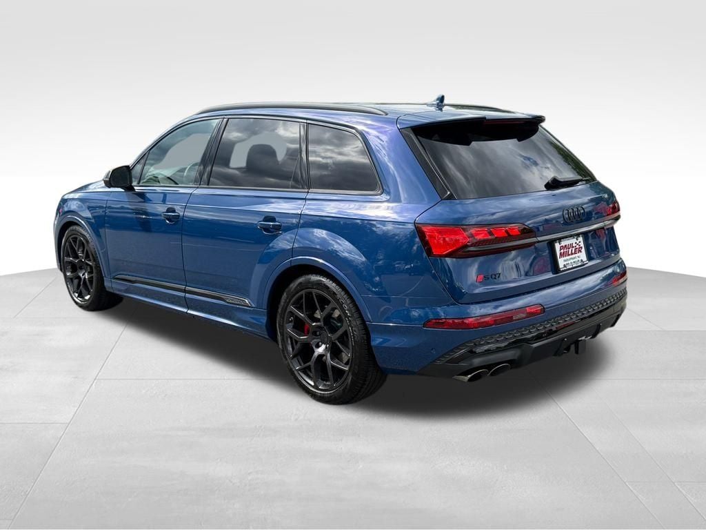 New 2026 Audi SQ7 4.0T Premium Plus SUV