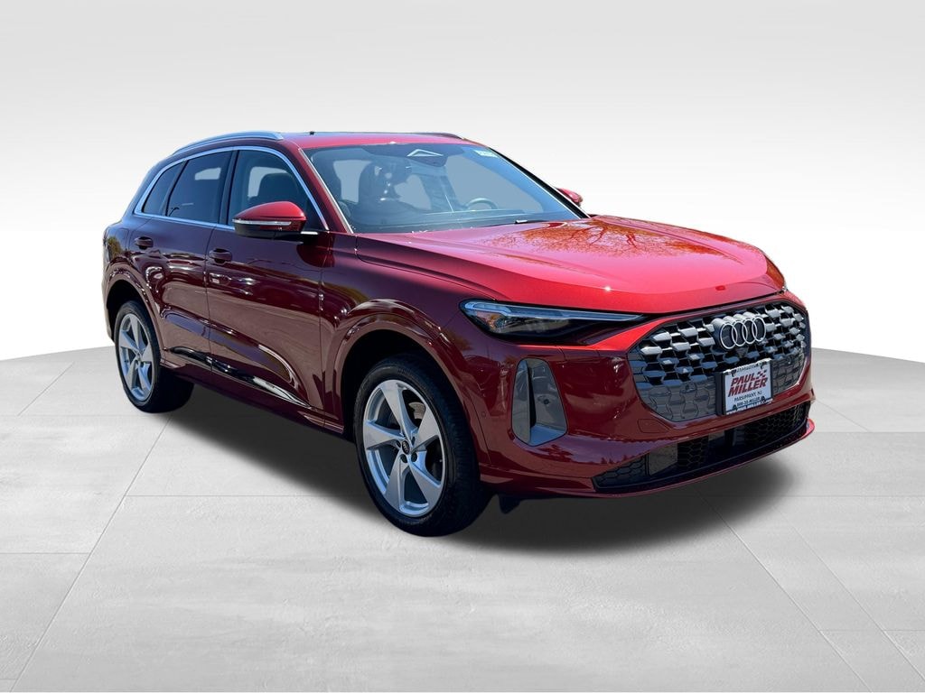 New 2025 Audi Q5 2.0T Premium SUV