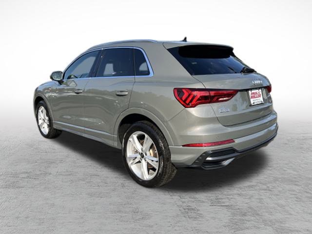 2022 Audi Q3 S line Premium Plus photo 4