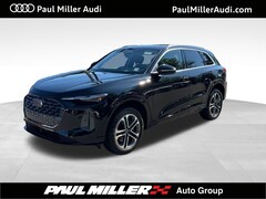 2025 Audi Q5 2.0T Premium SUV