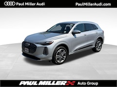 2025 Audi Q5 2.0T Premium SUV