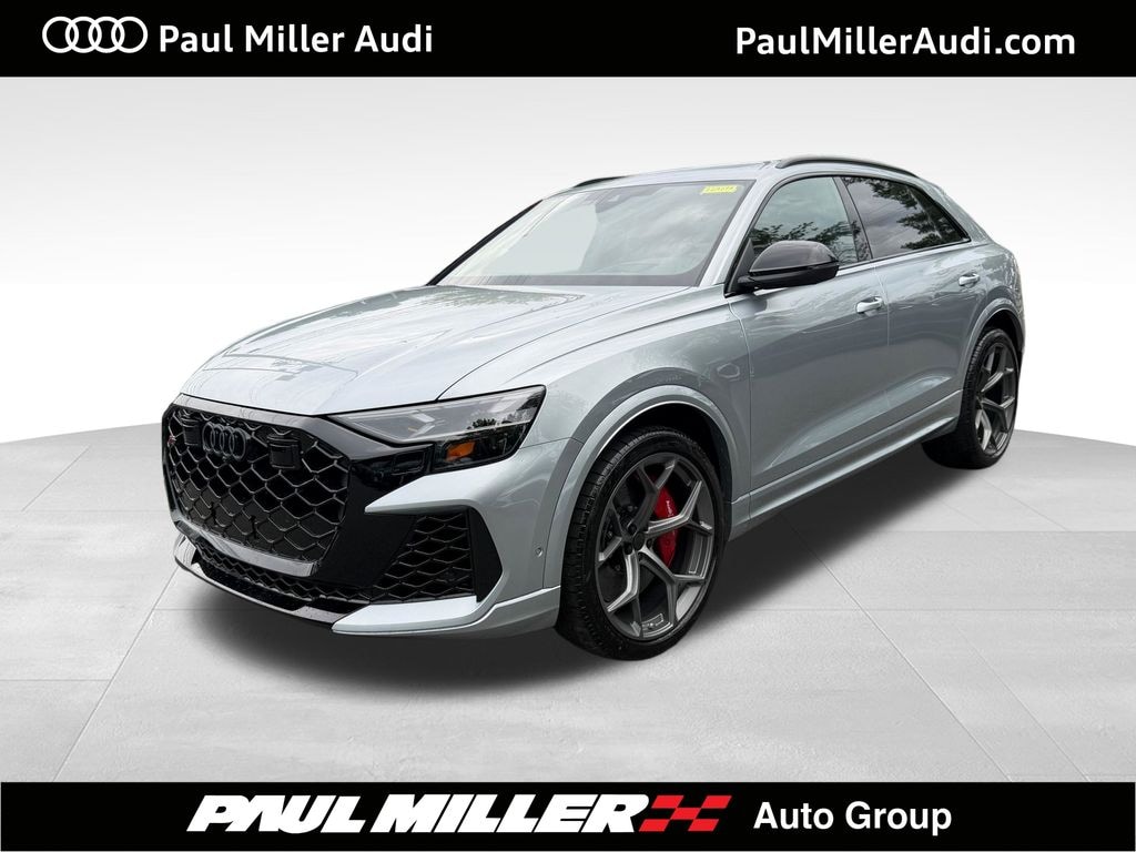 New 2026 Audi RS Q8 4.0T performance SUV